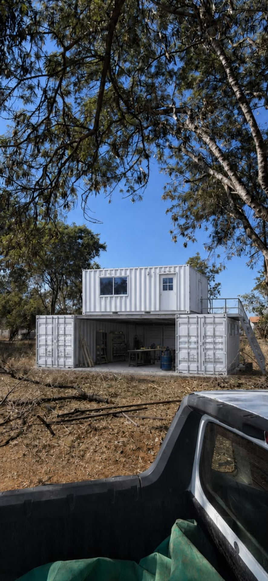 Site office and workshop at Mooinooi