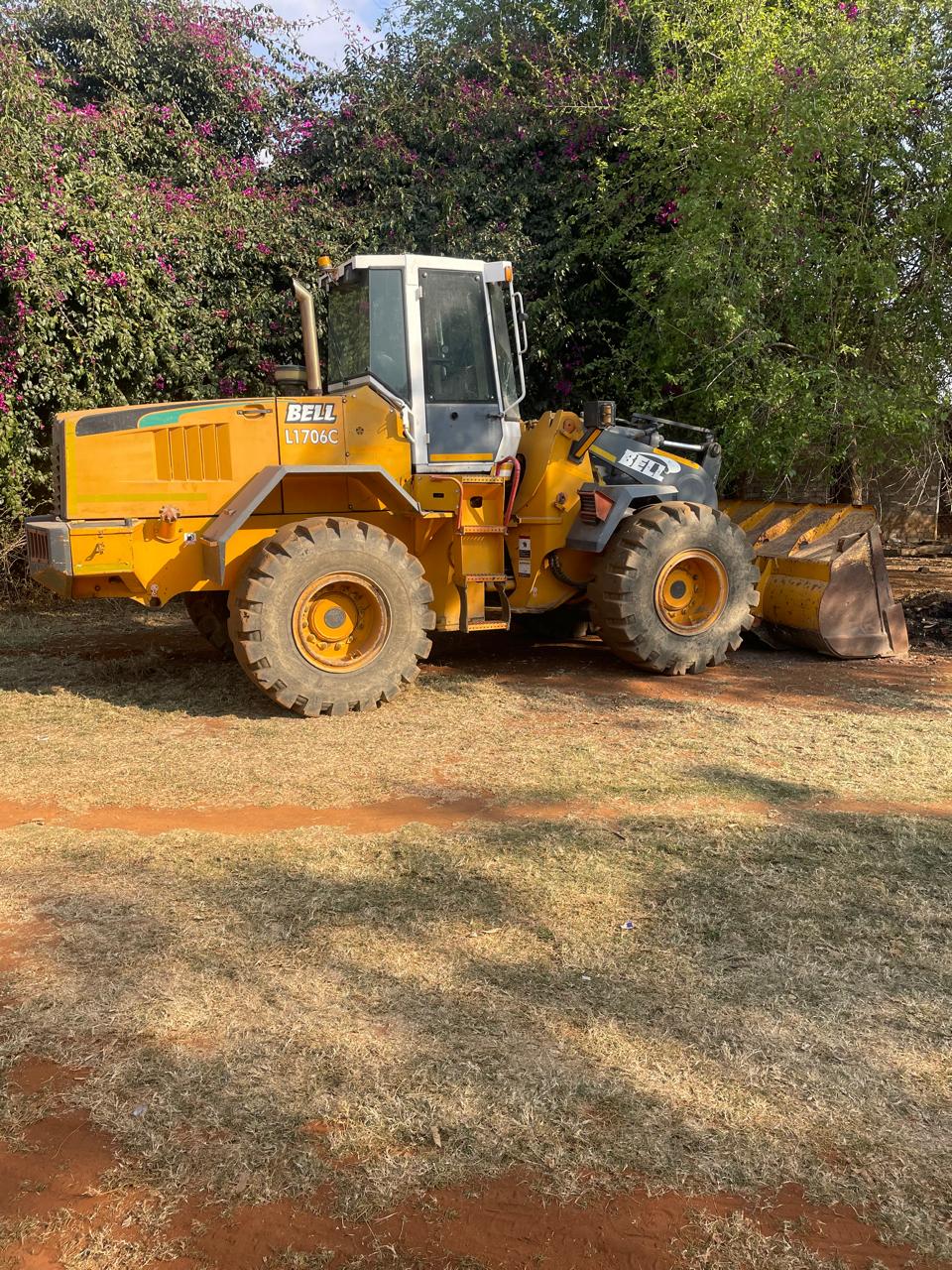 Bell front-end loader on site